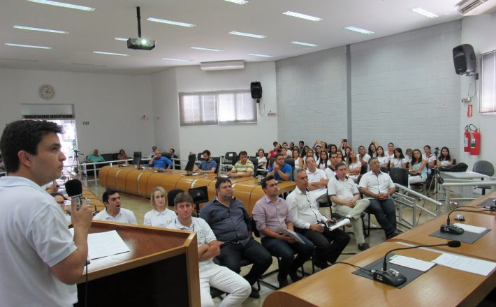 Fórum Comunitário apresenta o trabalho da Clínica de Fisioterapia do Uniaraxá