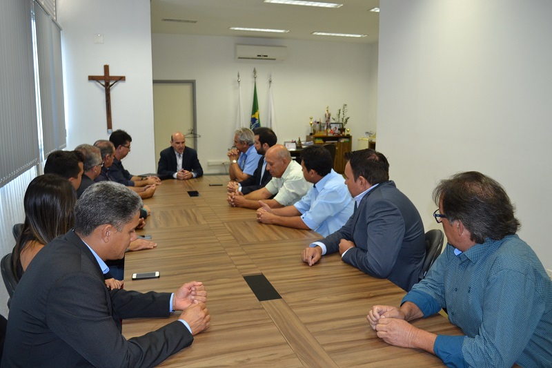 Câmara presta homenagem ao diretor industrial da CBMM