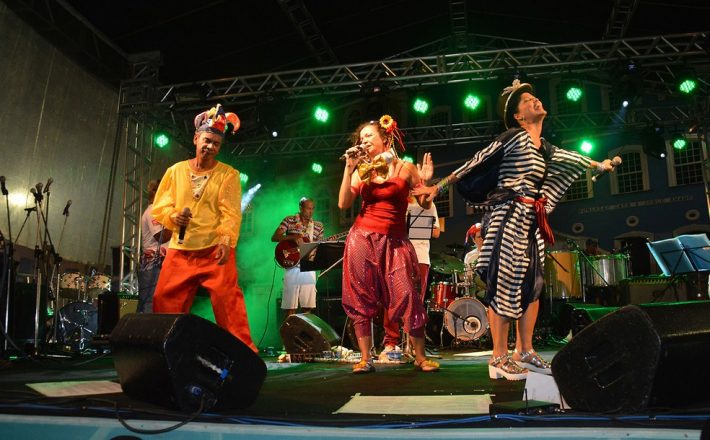 Concha terá hoje, grito de carnaval com a cantora Dri Ribeiro