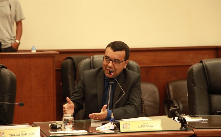 Almir Silva quer a adesão de Minas ao programa CNH Social