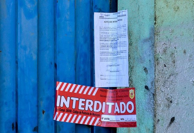 Posturas interdita oficina mecânica no bairro Cidade Ozanan