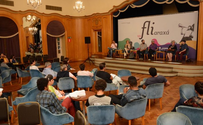 Segundo dia do VII Fliaraxá é marcado por grandes encontros