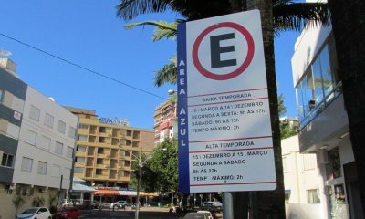 Contrato para o funcionamento do estacionamento rotativo é assinado