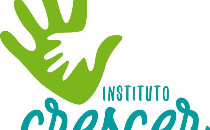 Professores de escolas municipais recebem curso de atualização do Instituto Crescer