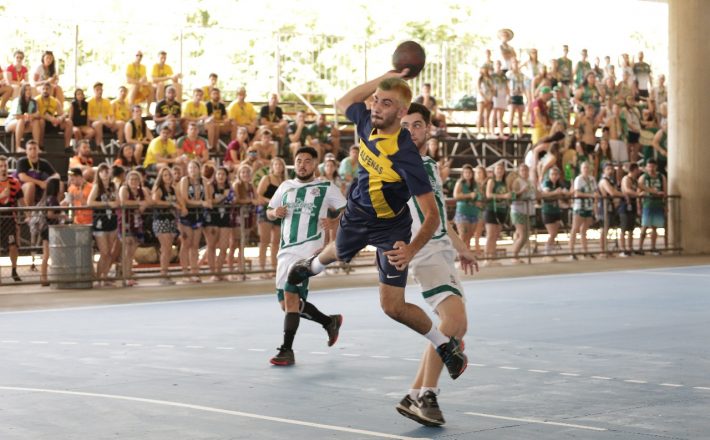 Handebol de Uberaba decide Liga Triângulo e natação encerra atividades com premiação