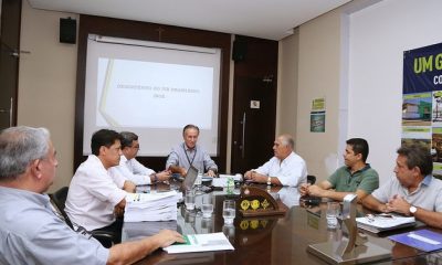 Prefeito apresenta à Mesa Diretora rombo provocado pelo Estado