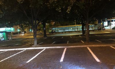 Estacionamento rotativo recebe demarcação para instalação de parquímetros