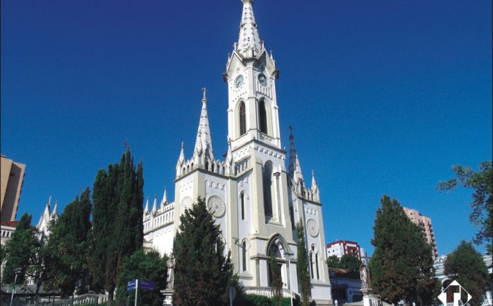 Catedral de Uberaba é palco de vozes natalinas