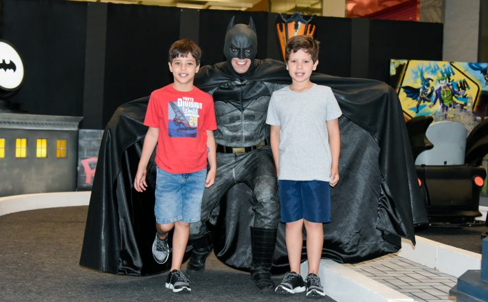 Parque do Batman movimenta férias do Shopping Uberaba