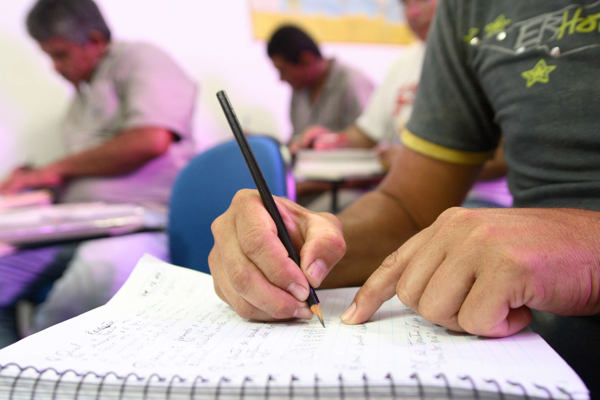 Educação de Jovens e Adultos terá seis polos em 2019
