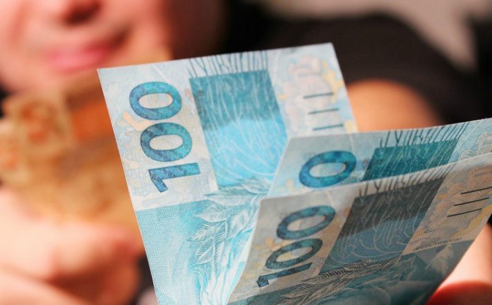 Aposentadorias acima do mínimo terão reajuste de 3,43%