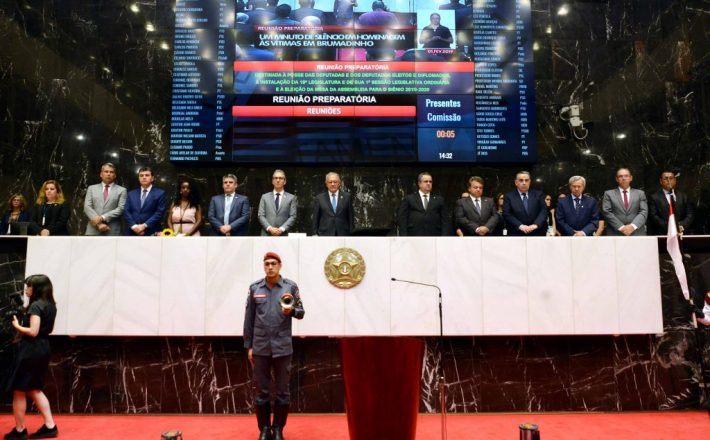 Governador Romeu Zema participa da posse dos deputados estaduais e faz balanço das contas mineiras