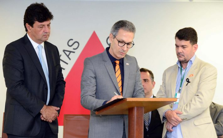 Romeu Zema consegue recurso extra da União para a Saúde no Estado