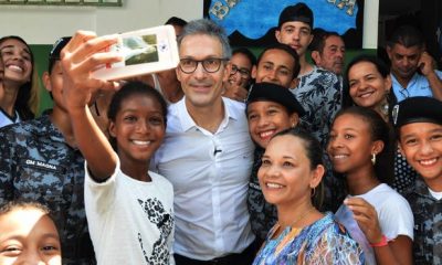 Romeu Zema visita escola estadual em Bonito de Minas