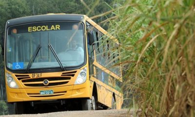 Piau anuncia transporte para alunos e professores de escolas estaduais da zona rural
