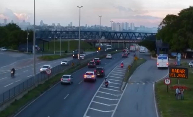 Concebra orienta os motoristas no perímetro urbano da BR-153