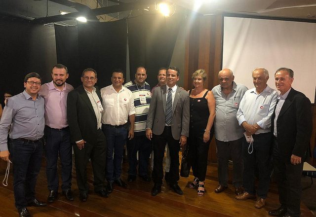 Piau participa de assembleia da AMM para discutir acordo com o Governo Estadual