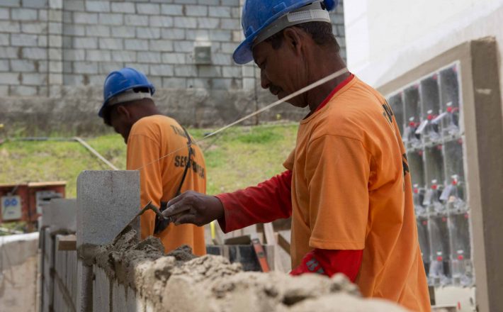 Mais de 8 mil postos de trabalho criados