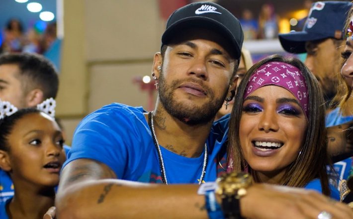 ANITTA é atacada pelo público após assumir que beijou NEYMAR na frente de BRUNA MARQUEZINE