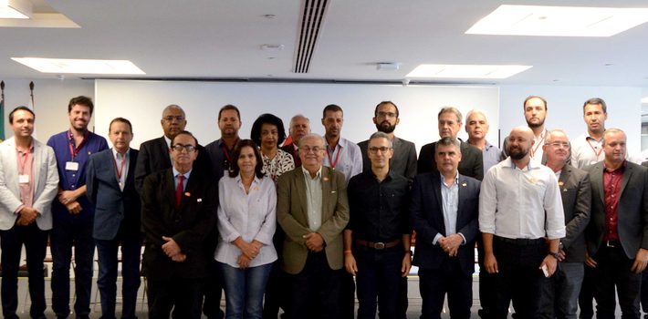 Romeu Zema participa da posse da nova diretoria da Granbel e defende união para recuperar o Estado