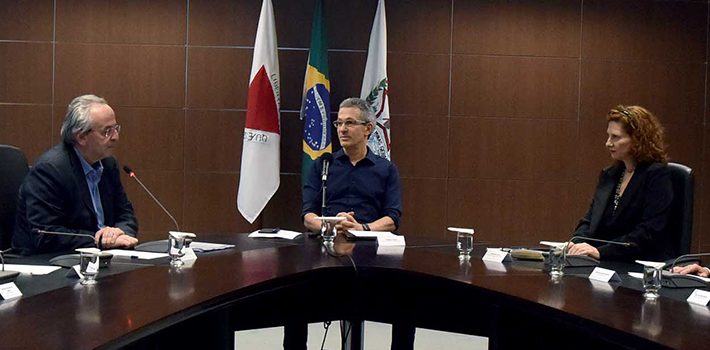 Governo de Minas e Correios firmam parceria para ampliar oferta de serviços