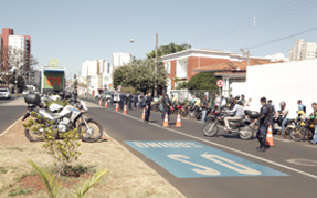 Blitz da Guarda Municipal vai distribuir antenas “corta pipa” aos motociclistas
