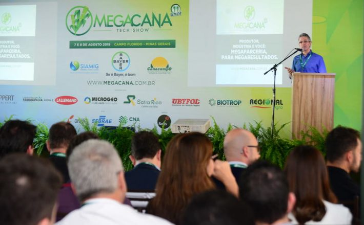 Romeu Zema visita feira Megacana Tech Show, no Triângulo Mineiro