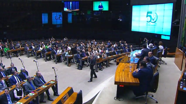 Presidente do Conselho Técnico da ABCZ participa de sessão solene na Câmara dos Deputados
