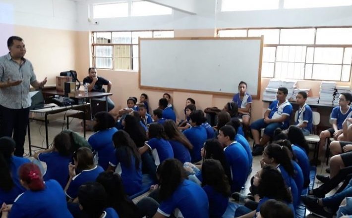 Procon Uberaba vai à escolas da rede estadual e discute consumo e sustentabilidade