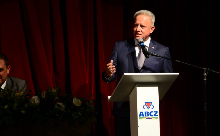 Rivaldo Machado Borges Jr. é diplomado presidente da ABCZ para triênio 2020-2022