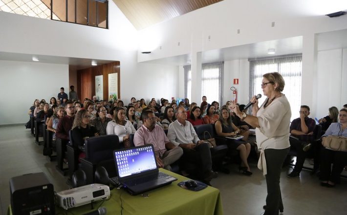 Inteligência emocional dá o tom ao 1º encontro dos gestores da escolas em  2020 