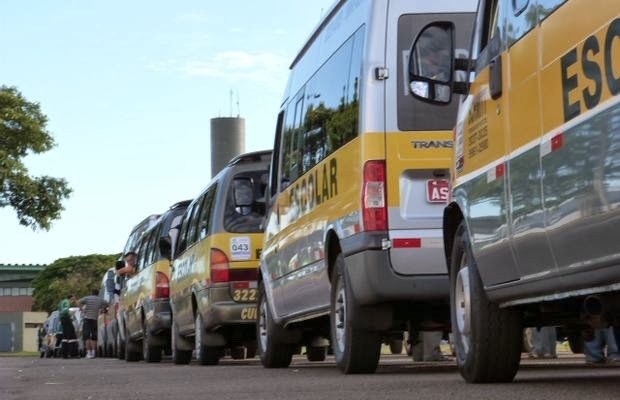 Aberto o recadastramento de vans escolares 