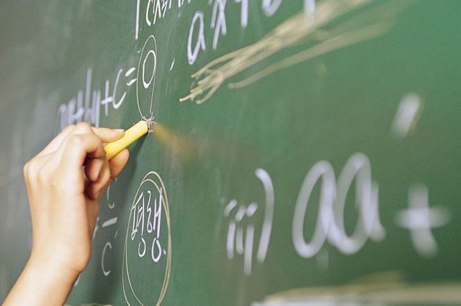 Governo federal anuncia aumento do piso dos professores