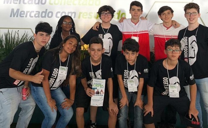 Alunos da Escola Sesi participam de torneio de robótica com aplicativo para deficientes 
