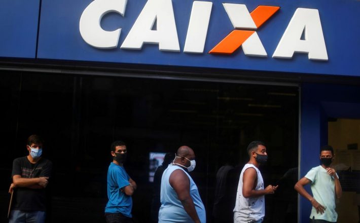 Caixa paga 4ª parcela de auxílio a beneficiários do Bolsa Família