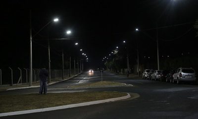 Implantada iluminação de led na Avenida Claricinda Alves Resende