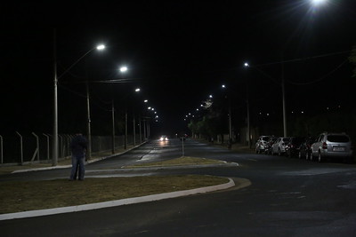 Implantada iluminação de led na Avenida Claricinda Alves Resende