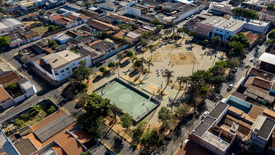 Praça Custódio Guimarães é revitalizada dentro do Projeto Praça da Família