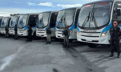 Minas recebe novos ônibus para o transporte de presos