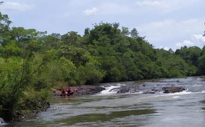 Bombeiros encontram corpo de mulher desaparecida na cachoeira da Léia em Uberaba