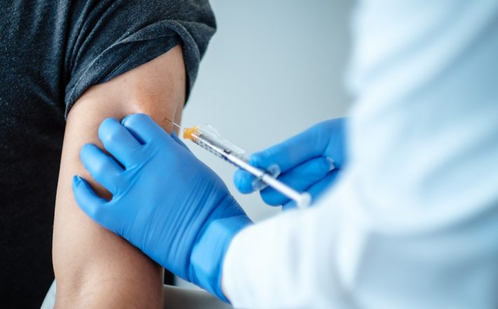 Minas Gerais recebe 357,4 mil doses de vacinas contra covid-19 nesta quarta-feira (24/2)