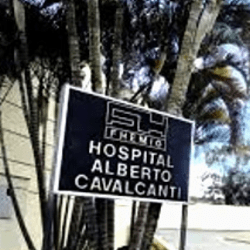 Hospital Alberto Cavalcanti abre vagas temporárias para profissionais de Saúde