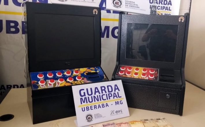 Ao verificar denúncia de aglomeração, Guarda Municipal apreende máquinas caça-níqueis em Uberaba