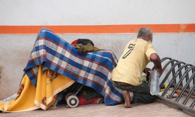 Pessoas em situação de rua são vacinadas contra a Covid em diversos pontos