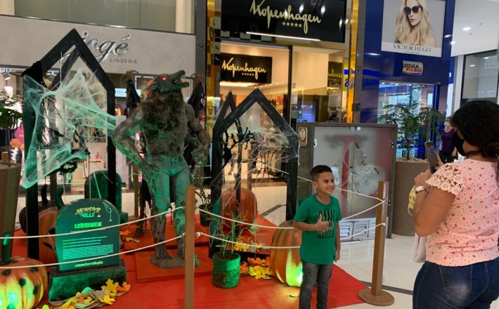 Shopping Uberaba em clima de halloween