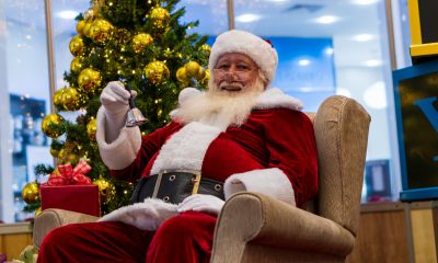 Shopping Uberaba traz  Papai Noel em fábrica de vidro