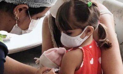 Governo de Minas alerta pais para manterem caderneta de vacinação das crianças em dia