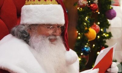 Shopping Uberaba entrega presentes a crianças carentes