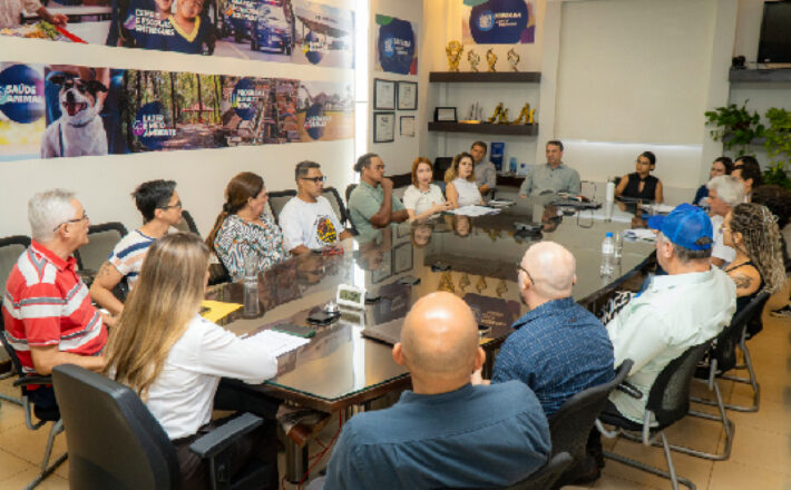 Elisa recebe líderes de entidades para apresentar nova redação do Plano Diretor Elisa recebe líderes de entidades para apresentar nova redação do Plano Diretor