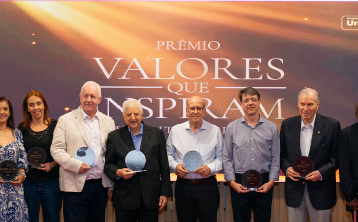 Hospital Unimed entrega troféu “Valores que Inspiram”